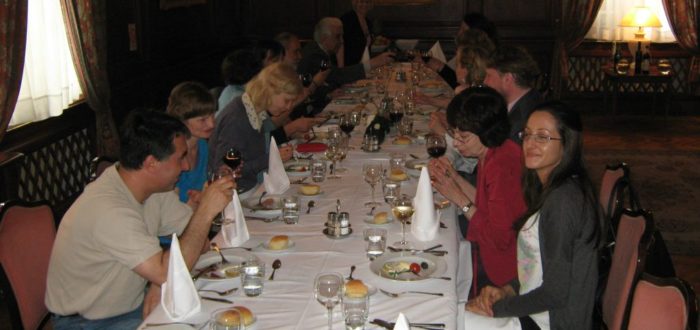 ресторан  Аэроклуба - участники за столом